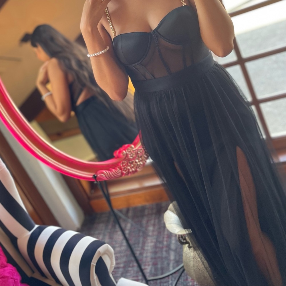 Black dress